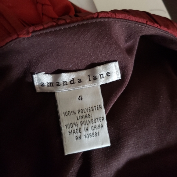 AMANDA LANE DRESS - Picture 3 of 16